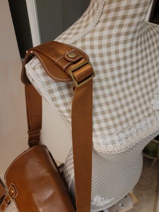 BOLSO TIPO SATCHEL NUEVO