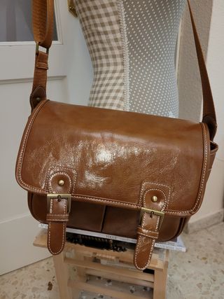 BOLSO TIPO SATCHEL NUEVO