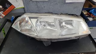 Faro delantero Renault Megane II