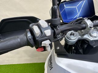 TRIUMPH TIGER 900 GT