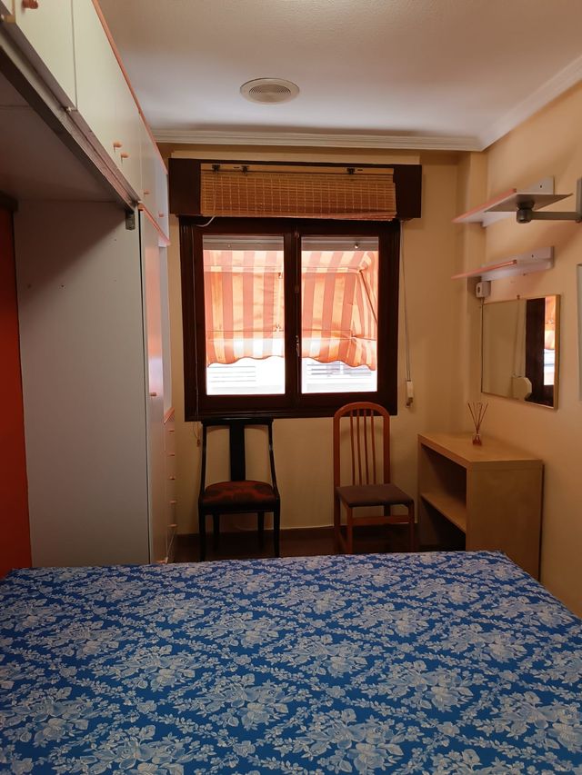 ALQUILO HABITACIÓN MATRIMONIO EN ORIHUELA