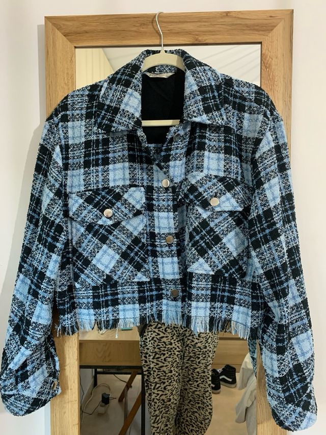 Chaqueta crop Stradivarius twet L