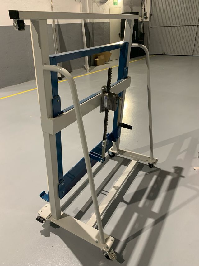 Carro transportador de tableros