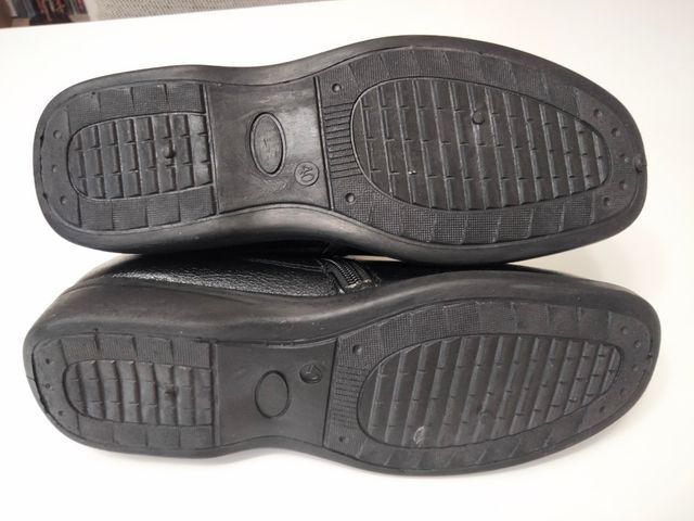 BOTAS NEGRAS Talla 40