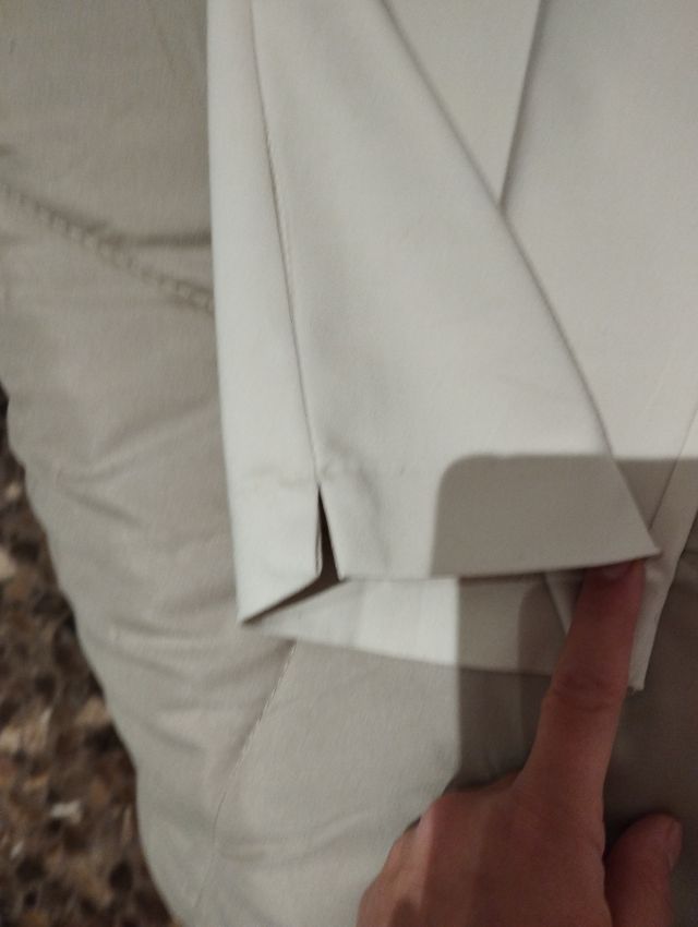 Pantalón Stradivarius beige