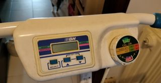 Bicicleta estática antigua BH