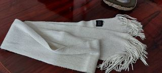 Bufanda lana hilos plata