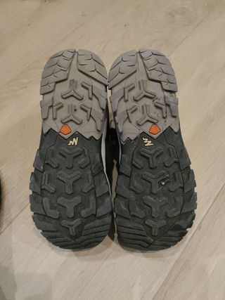 Botas montaña niño