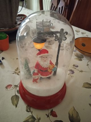 Papá Noel en Cúpula de Cristal