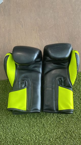 PAR DE GUANTES DE BOXEO NUEVOS