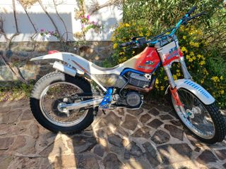 Moto de trial postclásica Mecatecno Skywalker '89