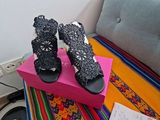 Zapatos Nuevos Mascaró