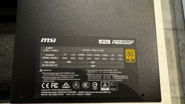 Fuente modular MSI MPG A650GF 650W 80 Plus Gold