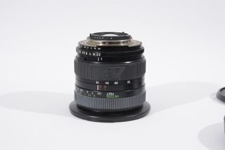 Objetivo Soligor 16-35 montura nikon Full Frame.