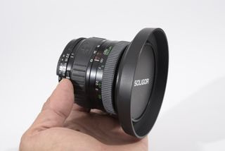 Objetivo Soligor 16-35 montura nikon Full Frame.