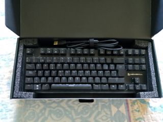 Teclado mecánico Newskill serike tkl