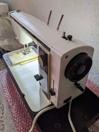 Maquina de Coser SIGMA mod. 2000