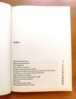 El Yoga y el Pensamiento Oriental.