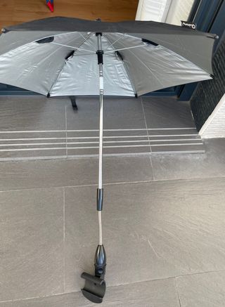 Sombrilla carro bebe Quinny