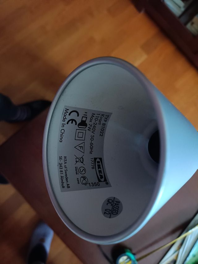 Lámpara flexo IKEA
