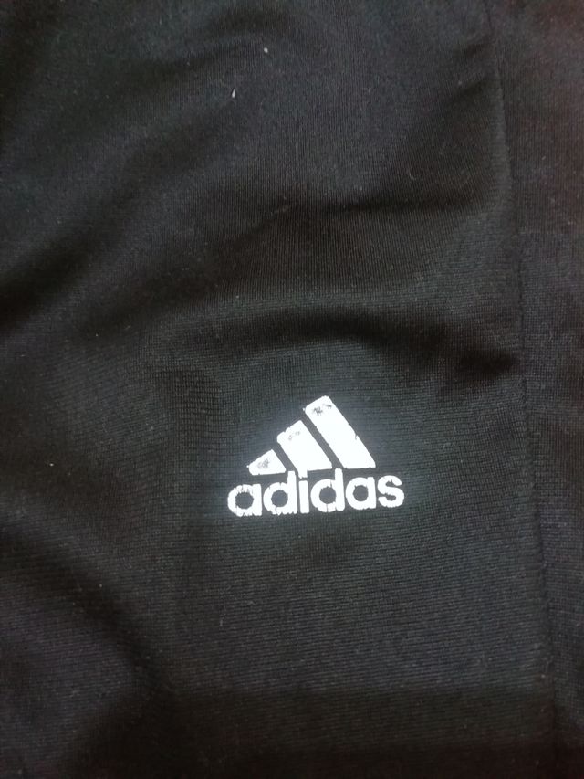 Chandal ADIDAS. Talla 13-14 años