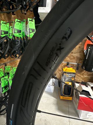 bicicleta BMC Roadmachine 01 Red axs