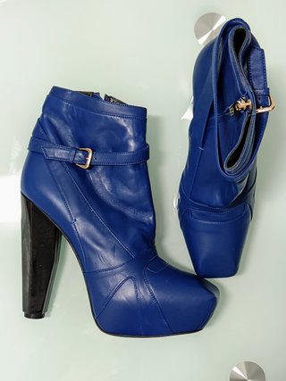 Botines piel azul