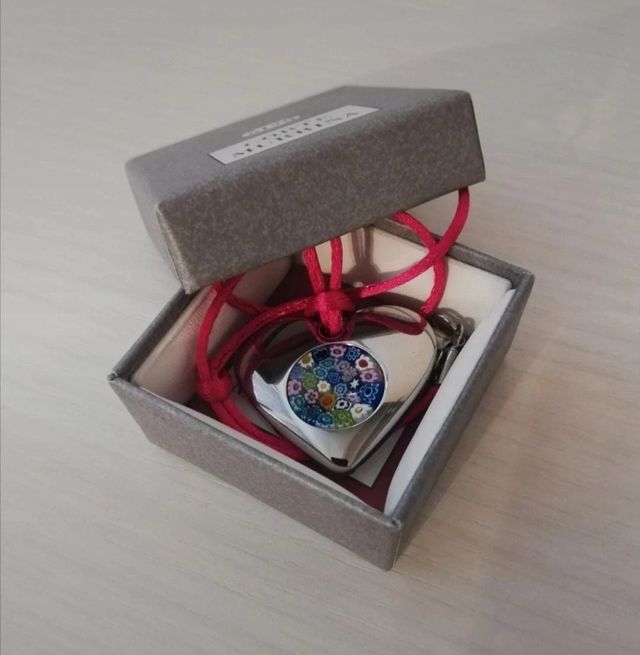 Collana a forma di cuore