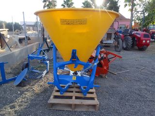 ABONADORA SUSPENDIDA DE 500 KG NUEVA A ESTRENAR.