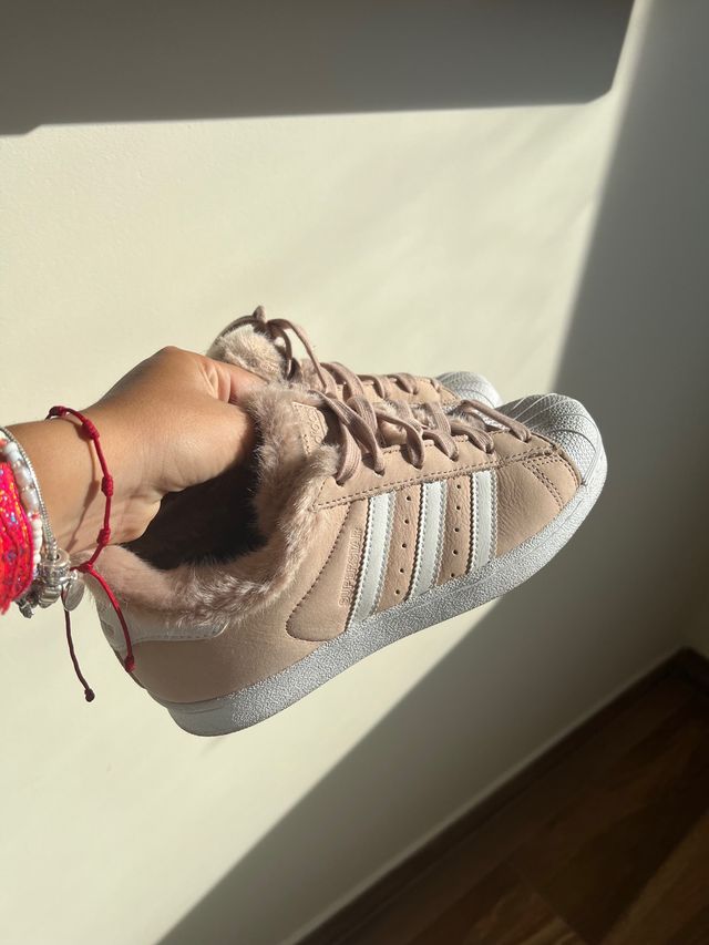 zapatillas adidas peluche superstar