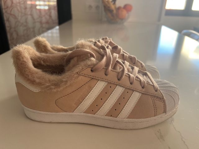 zapatillas adidas peluche superstar