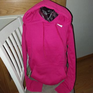 10 sudaderas tallas varias y colores varios.