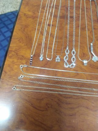 Cadenas y gargantillas de plata