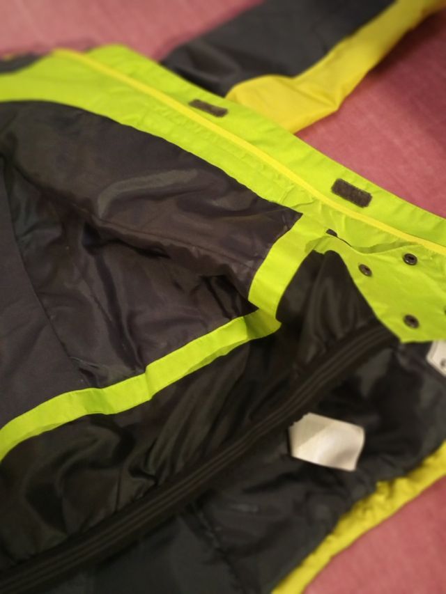 Abrigo nieve marca Crivit talla 10-12 años