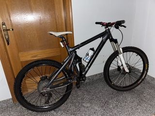 Bicicleta de enduro cuadro lapierre