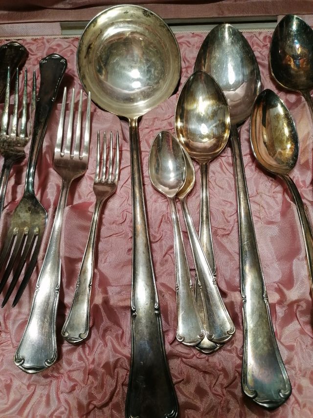 Cubertería alpaca plateada Cruz de Malta