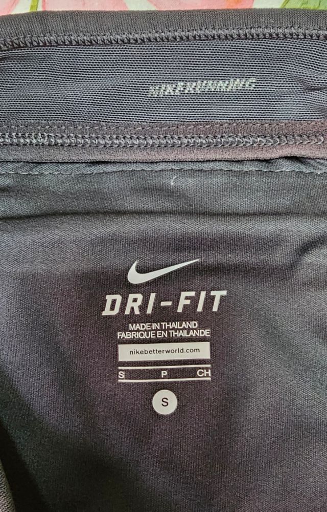 MALLAS NIKE NEGRAS MUJER