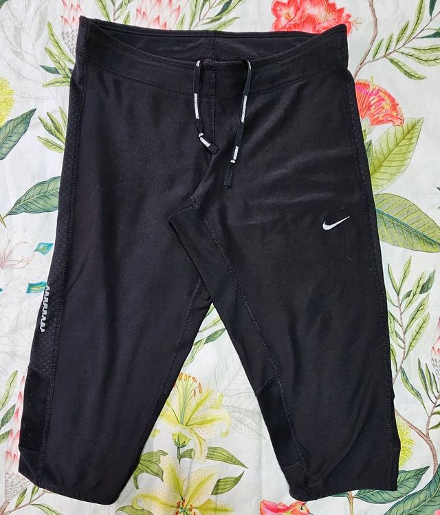 MALLAS NIKE NEGRAS MUJER