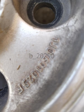 b_20290 Llanta 16 pulgadas Volkswagen Golf IV Cabr