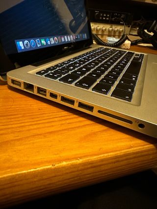 Macbook Pro 9,2 Dual Core i5 (500GB SSD) 8GB RAM