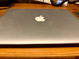 Macbook Pro 9,2 Dual Core i5 (500GB SSD) 8GB RAM