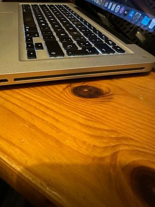 Macbook Pro 9,2 Dual Core i5 (500GB SSD) 8GB RAM