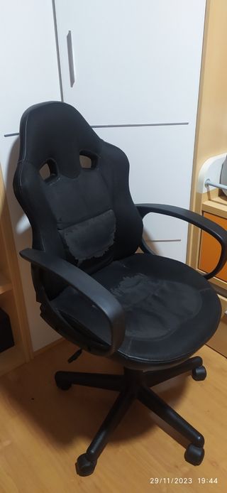 Silla escritorio piel negra