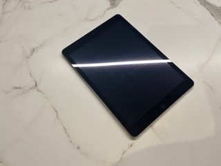 IPAD AIR 32Gb + ACCESORIOS