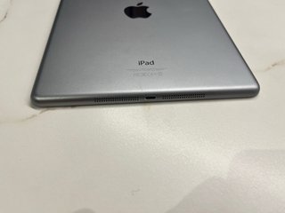 IPAD AIR 32Gb + ACCESORIOS