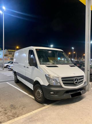 TRANSPORTES Y MUDANZAS