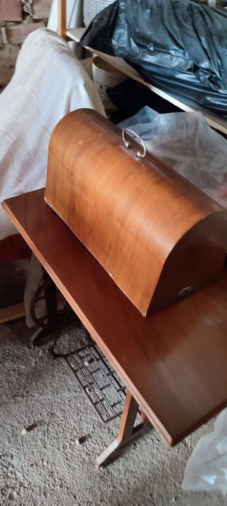 Maquina de coser clásica Alfa