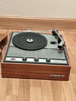 Tocadiscos lesa Mercurio stereo