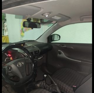 Toyota iQ 2011