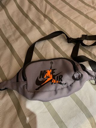 riñonera nike